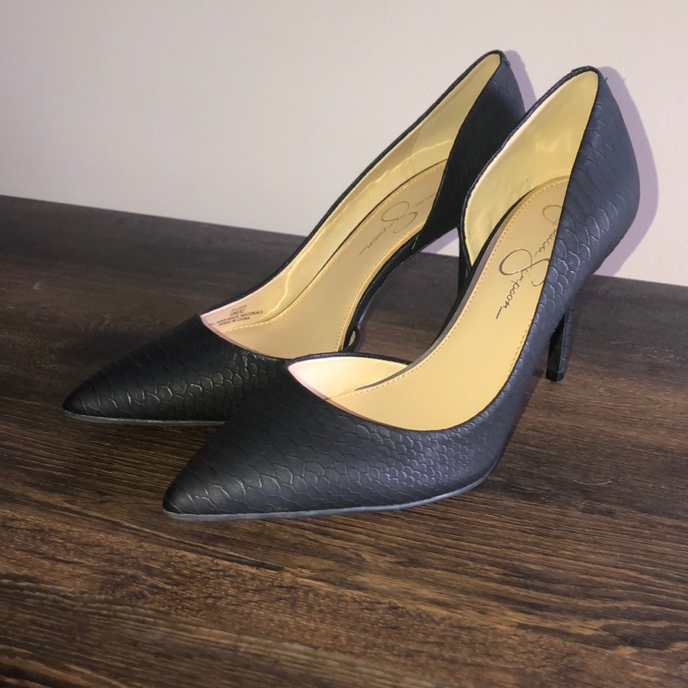Black *Snakeskin Detail* Jessica Simpson Pumps